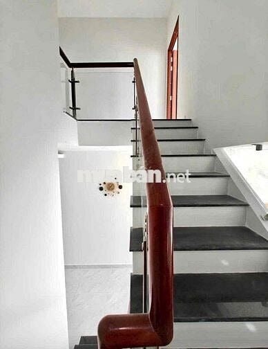 Bán nhà thị trấn Tân Túc, nhà Bình Chánh, sổ hồng riêng chính chủ