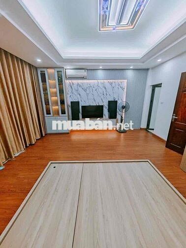 Bán nhà Doãn Kế Thiện Cầu Giấy S33m 6t ô tô giá 11.7 tỷ