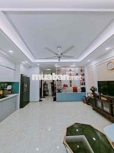 Bán nhà Doãn Kế Thiện Cầu Giấy S33m 6t ô tô giá 11.7 tỷ