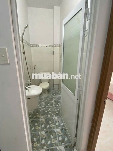 Làm ăn thua lỗ cần bán gấp nhà siêu đẹp full nội thất giá chỉ 895tr