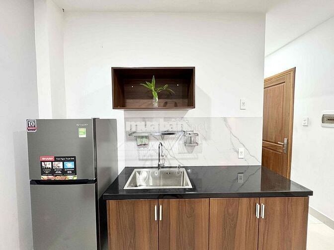 Căn Hộ Balcony 35m2 FullNT Cao Cấp - MGR - Thang Máy - Hẽm Oto An Ninh