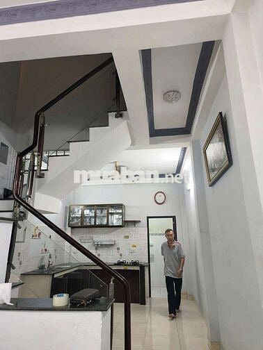 Nhà trệt lầu 2 pm 2 vs hẻm xe tải thông