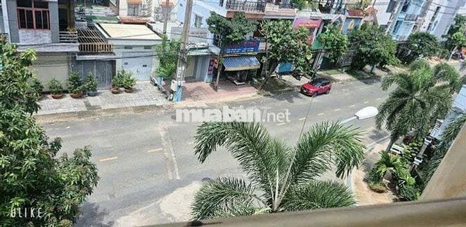 BÁN NHÀ 2 MẶT TIỀN 4TẦNG 6 PN 6 WC–VỊ TRÍ ĐẮC ĐỊA NGAY TRUNG TÂM DĨ AN