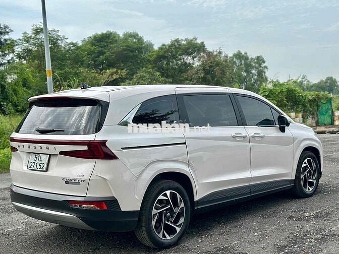 Hyundai Custin 2022 - 10000 km