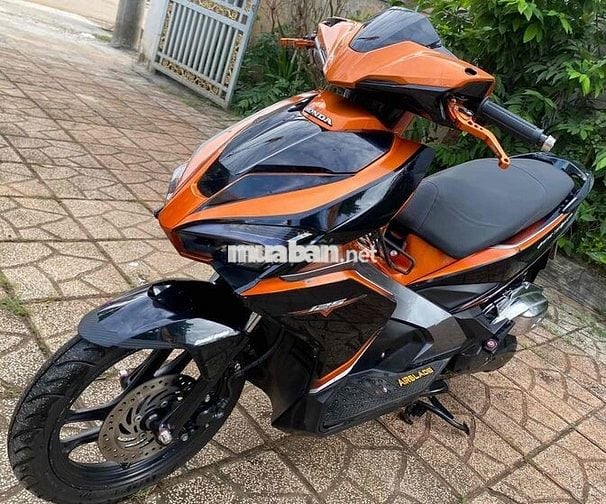 Cửa Hàng cần bán 3 xe AB 125 biển số 60 rất đẹp