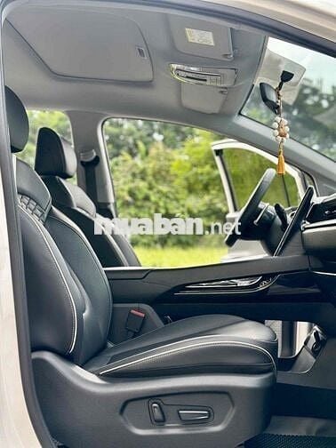 Hyundai Custin 2022 - 10000 km