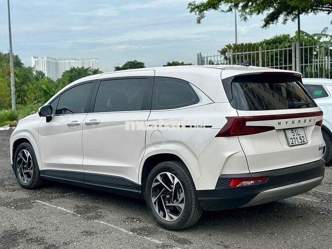 Hyundai Custin 2022 - 10000 km