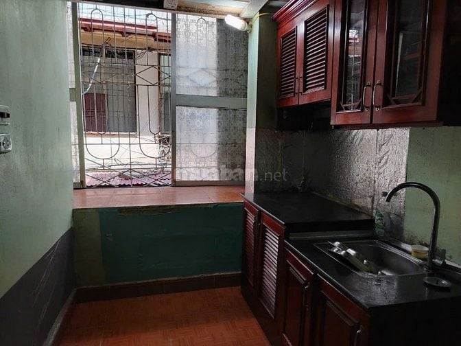 Chính chủ cho thuê lâu dài căn hộ tập thể tầng 2