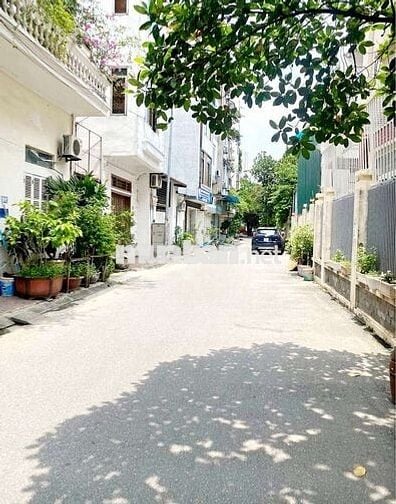 CHÍNH CHỦ BÁN NHÀ TẬP THỂ LIỄU GIAI, KIM MÃ, BA ĐÌNH, 110M, Ô TÔ ĐỖ