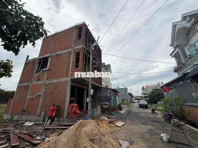 BÁN LÔ ĐẤT TRONG KHU DÂN CƯ ĐẸP