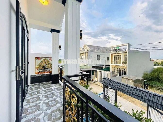 Bà chị thiếu nợ ngân hàng cần bán gấp