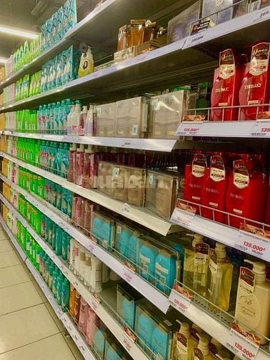 Tuyển Gấp Nhân Viên Bán Hàng làm việc tại Siêu Thị
