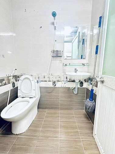 Cho Thuê Căn Hộ , Toà Nhà Thang Máy , Ngay CMT8 , Huflit Bagia Full NT