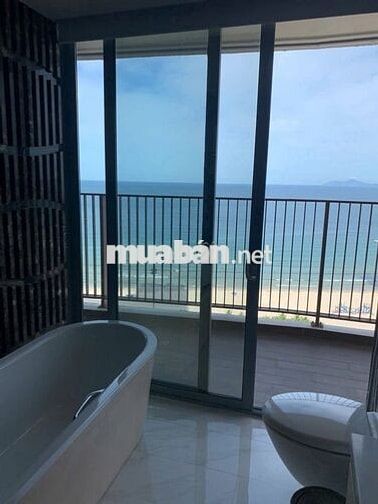 Căn hộ view trực diện Biển Mỹ Khê toà SOLEIL tầng 39 loại Studio