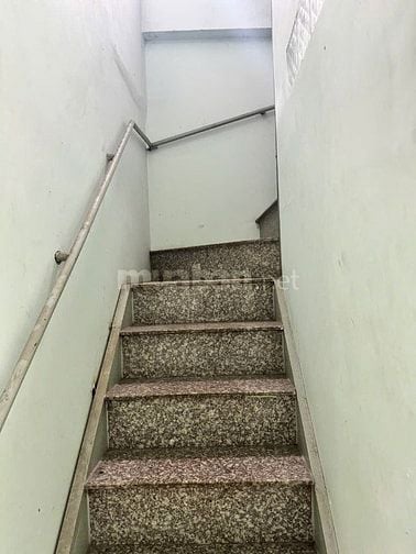 Cho thuê nhà hẻm nguyên căn đường Bến Phú Lâm Q6