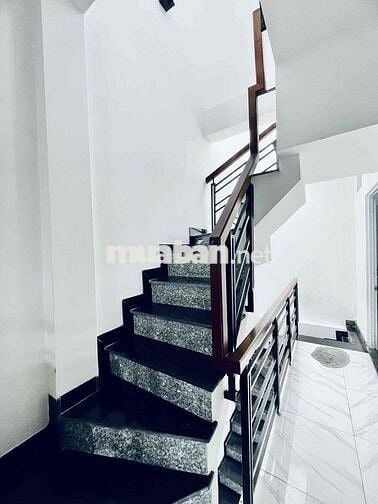 NHÀ TÂN THỚI HIỆP 1 HẦM  1 TRỆT 2 LẦU + SÂN THƯỢNG - KH LỘ GIỚI, HK QH