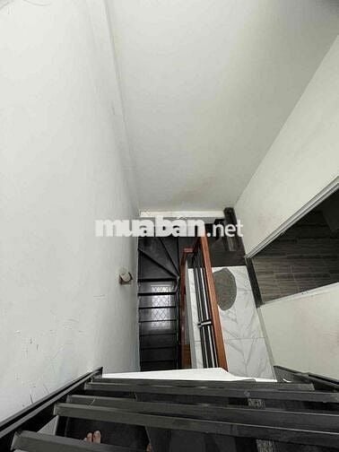 NHÀ TÂN THỚI HIỆP 1 HẦM  1 TRỆT 2 LẦU + SÂN THƯỢNG - KH LỘ GIỚI, HK QH