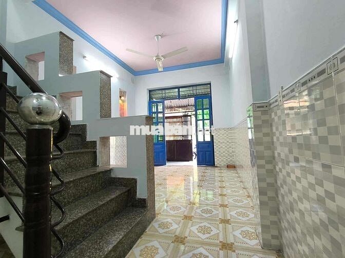 VIP NHẤT THỊ TRẤN HÓC MÔN NHÀ 2 TẦNG 3PN 2WC