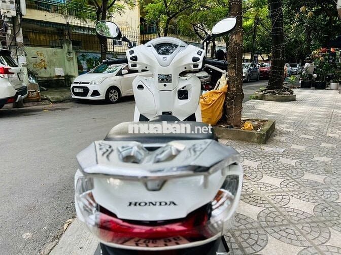 HONDA LEAD 125 TRẮNG ĐỜI MỚI 2024