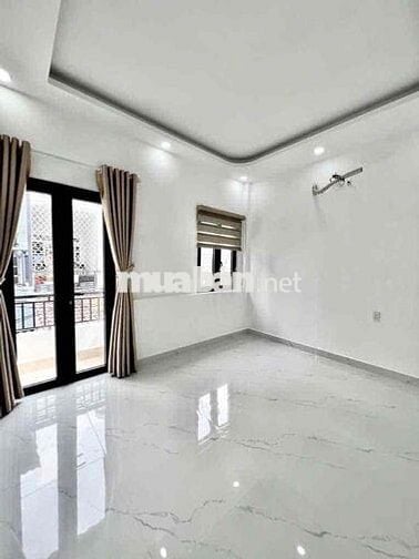 Nhà giáp Lê Văn Quoi -DT:4x13 - đúc 2 tầng - hẻm xe hơi - Chỉ 4.xtỷ
