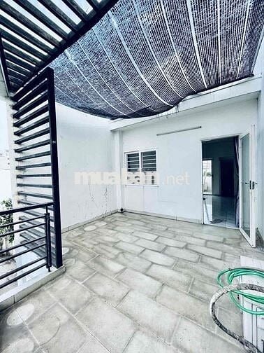 NHÀ TÂN THỚI HIỆP 1 HẦM  1 TRỆT 2 LẦU + SÂN THƯỢNG - KH LỘ GIỚI, HK QH