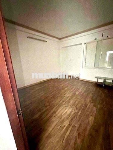 Cho thuê nhà trung tâm Tân Bình, 8 Phòng ngủ, Phù hợp làm văn phòng