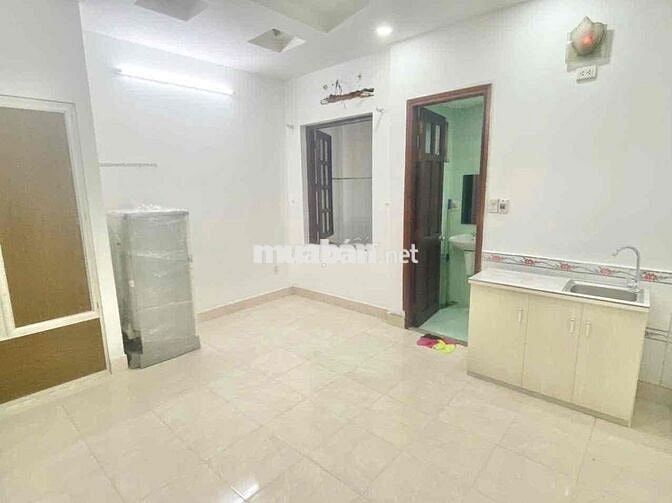 Cho thuê gấp căn hộ giá rẻ tại Phú Nhuận với đầy đủ nội thất giờ giấc