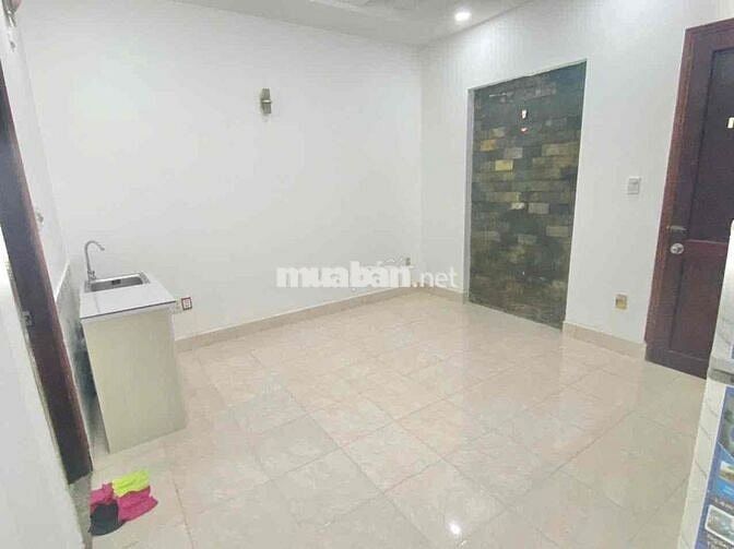 Cho thuê gấp căn hộ giá rẻ tại Phú Nhuận với đầy đủ nội thất giờ giấc