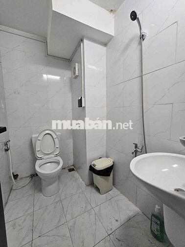 CHO THUÊ MẶT BẰNG TẦNG LỬNG NGAY TRUNG TÂM Q7