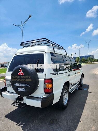 Mitsubishi Pajero 09 chỗ