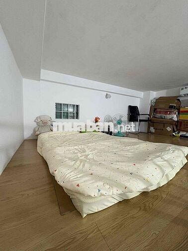 Cho Thuê Phòng Có Gác 30m2 ngay Vòng Xoay Phạm Văn Đồng