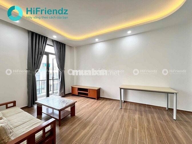 CHO THUÊ CHDV FULL NỘI THẤT BAN CÔNG 40M2 SÁT BÊN ĐH VĂN LANG