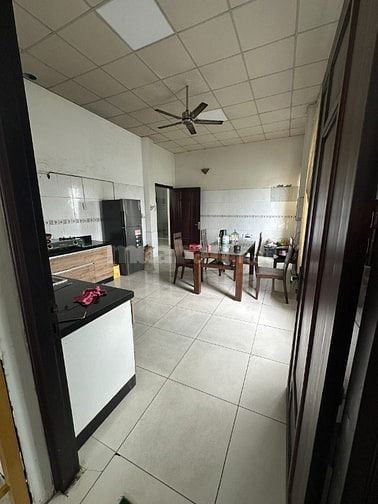 BÁN TÒA NHÀ VĂN PHÒNG VÀ KHO BÃI ĐANG CHO THUÊ 168, QUỐC LỘ 1A, Q.12