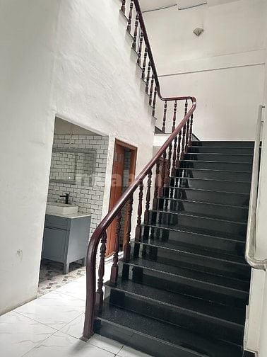 BÁN TÒA NHÀ VĂN PHÒNG VÀ KHO BÃI ĐANG CHO THUÊ 168, QUỐC LỘ 1A, Q.12