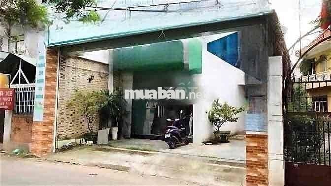 Nhà Mặt tiềnTrần Bình Trọng, Bình Thạnh (Siêu rộng 400m2, sân 25m)