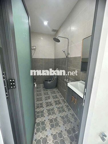 CHDV Mặt tiền Tân Quy 15 phòng thang máy ngang 6.5m hầm lửng 4 lầu st