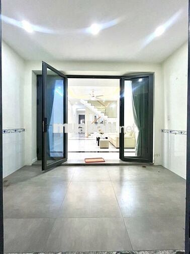 🏡NHÀ ĐẸP Ở NGAY - 4x14m - 3 phòng - xe hơi vô nhà - full nội thất 🌷