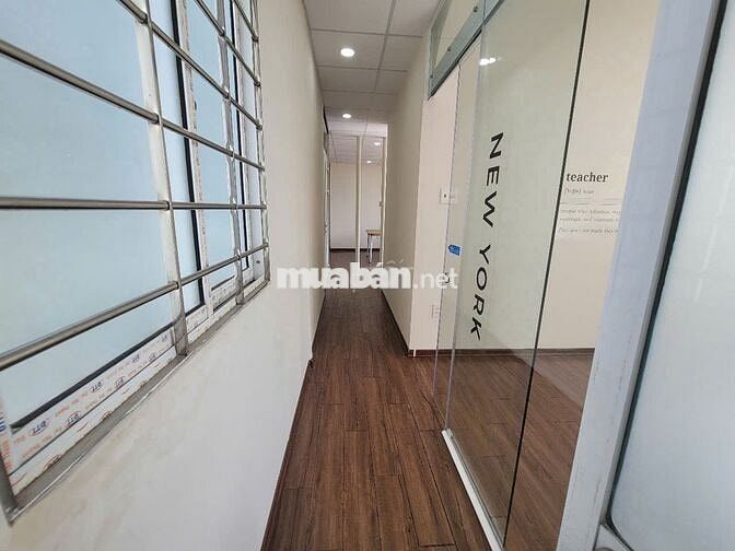 📢 CHO THUÊ SÀN VP TẠI NGUYỄN GIA TRÍ FULL NỘI THẤT + 80M2 - SẴN 3P