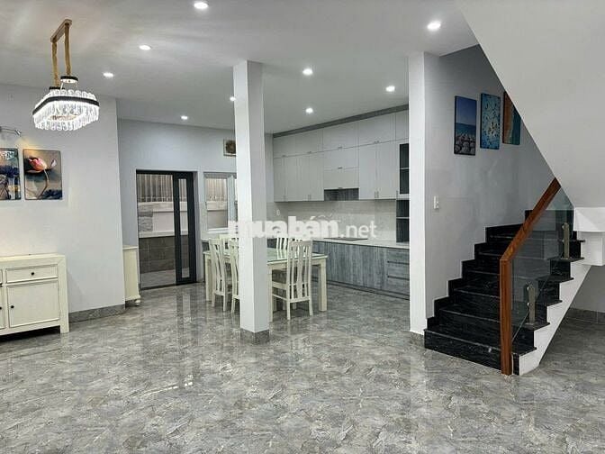 Bán nhà phố Ecolakes Mỹ Phước, 140m2. Đang có hợp đồng thuê dài hạn