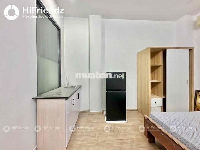 Phòng trọ có thang máy rộng 20m2 đầy đủ nội thất ngay sát bến xe Q8