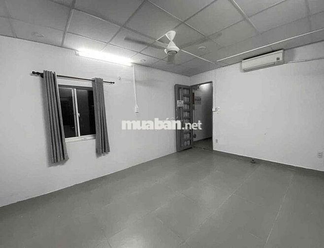 Tách bếp. Bình Thạnh (Hàng Xanh). Tân trang mới.