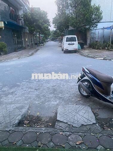 Cần cho thuê tầng 1_60m2, làm văn phòng/kho