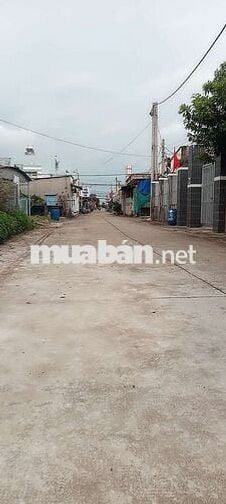 Cần bán nhà cách bệnh viện xuyên Á 500m