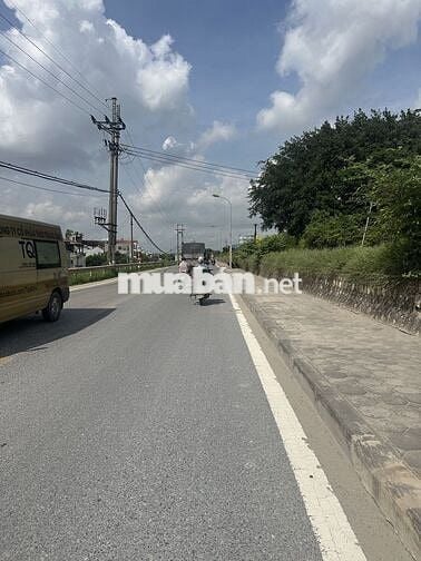 Nhà 3 tầng 71m2 Tân Xuân, ô tô lùi đỗ tại cửa, 15m ra đường ô tô tránh
