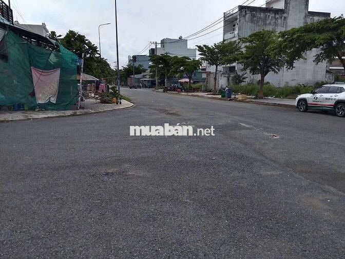 BÁN DÃY TRỌ 11 PHÒNG THU NHẬP 17TR/THÁNG NẰM NGAY CỤM 3 KCN LỚN