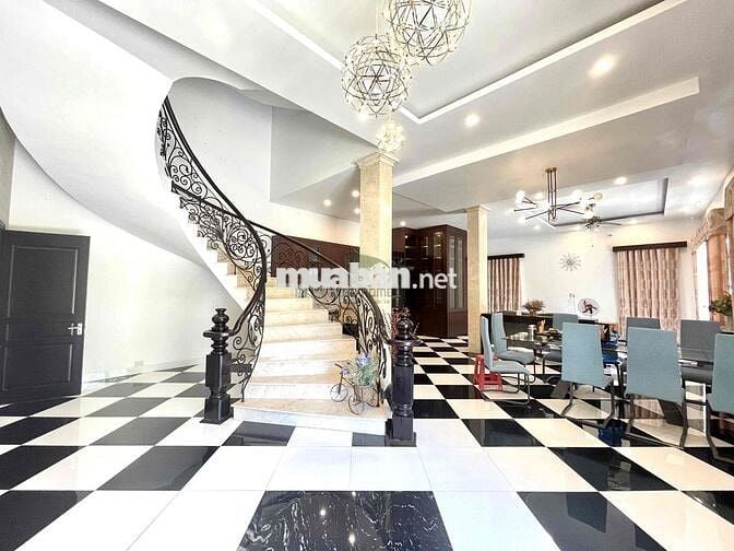CHO THUÊ BIỆT THỰ CÓ HỒ BƠI SÂN VƯỜN PHÍA BẮC NHA TRANG