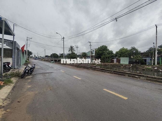 Bán Đất 95m2 Mặt Tiền Kênh Đối Diện ĐH Nguyễn Tất Thành Q12