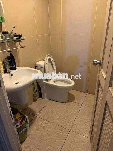 chính chủ cần cho thuê phòng trong căn hộ chung cư Đức Khải quận 7