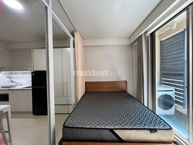 CHO THUÊ CHDV FULL NT - BAN CÔNG - GẦN LOTTE MART Q7