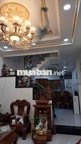 Chú gửi bán nhà 85,5m2, tại thạnh lộc,q12, giá 8tỷ2, sổ riêg, đườg lon